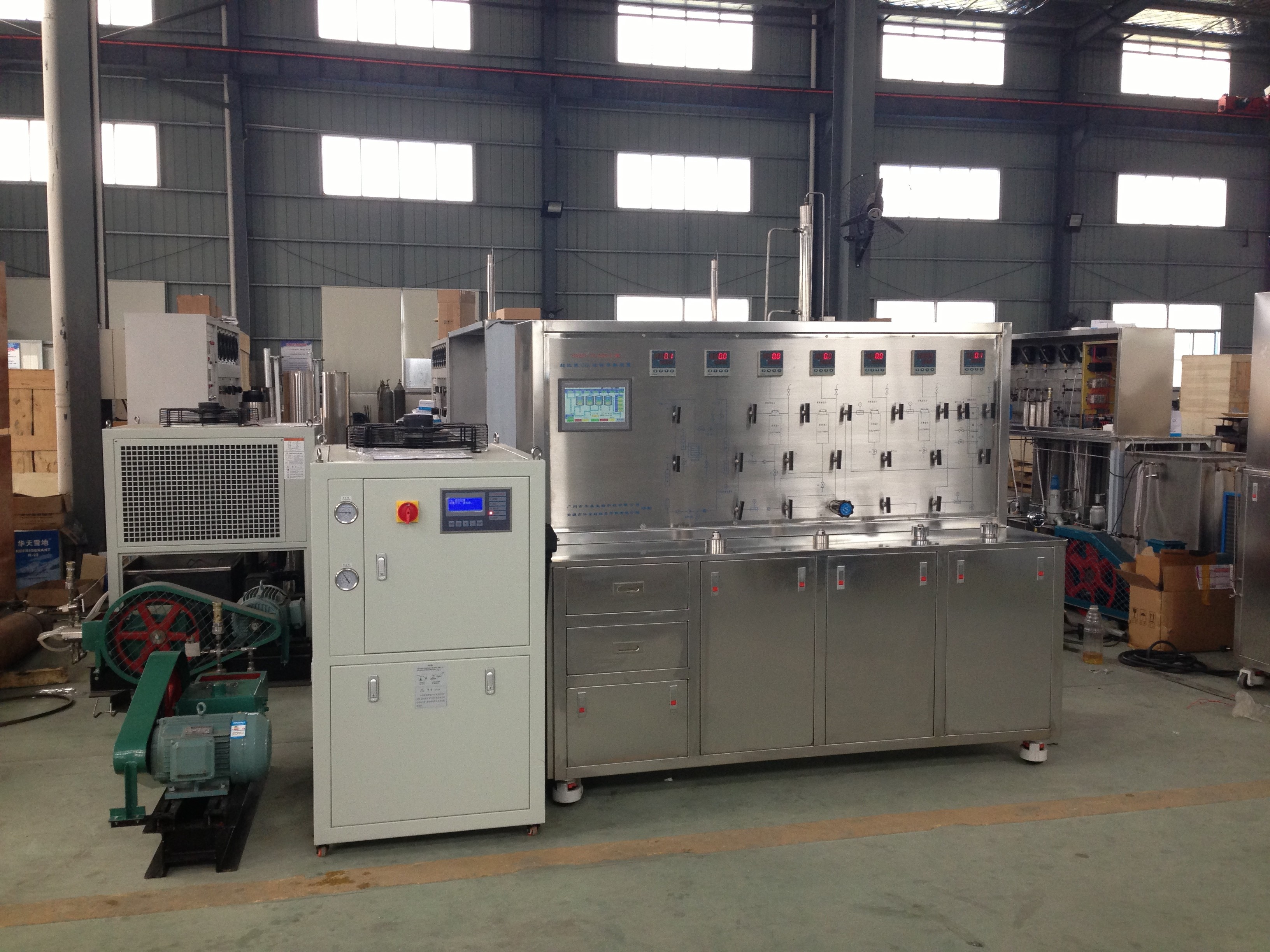 Full Automatic Oil Extraction Device 50Mpa Supercritical Co2 Extraction