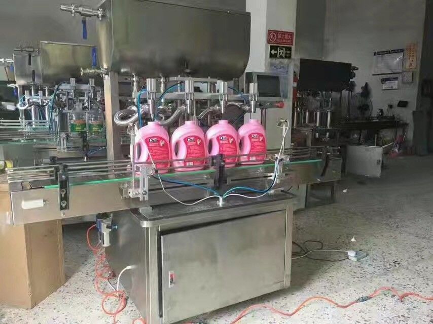Four Nozzles Automatic Liquid Filling Machine , Automatic Bottle Filling Machine