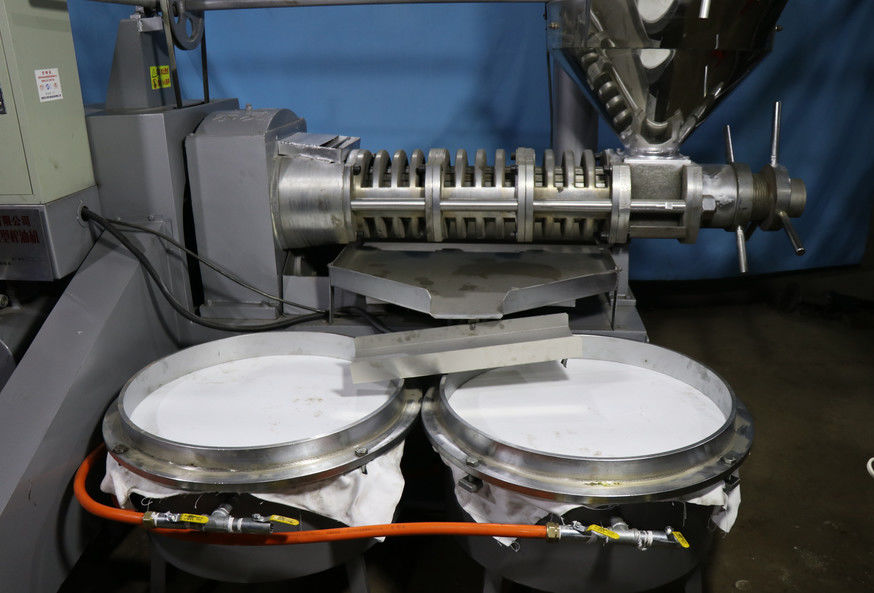 60 - 100 RPM Spiral Oil Press Machine Cold Press 380v Voltage ISO Certification