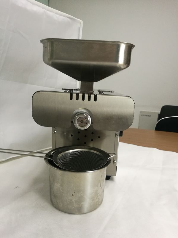 High Oil Yield Screw Desk Type Oil Machine Commecial Oil Press Machine